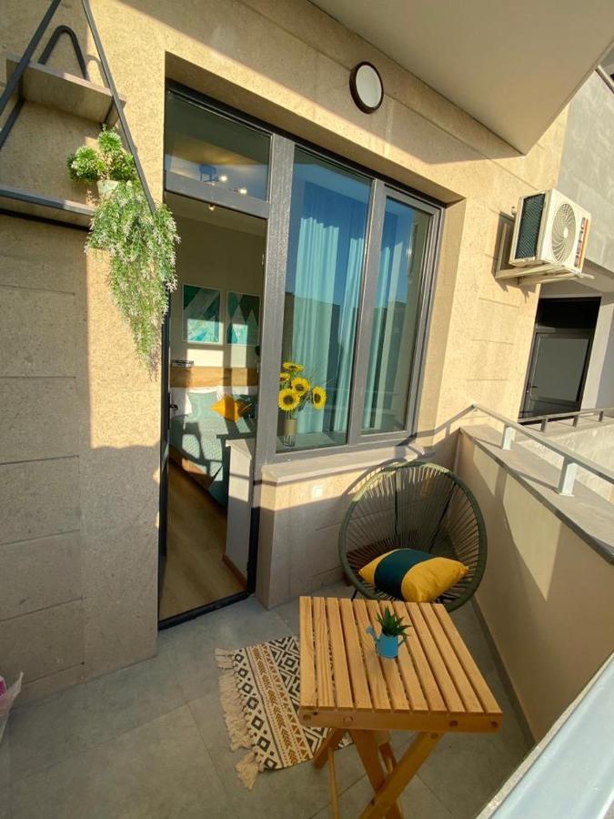 Beautiful Apartment With 3 Balconies In The Center Of Erivan Exterior foto