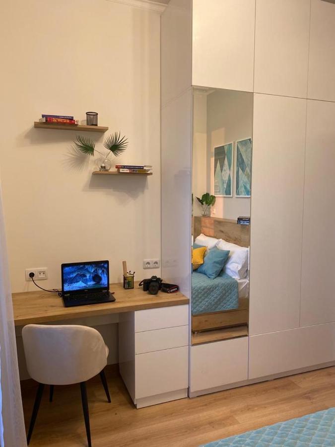Beautiful Apartment With 3 Balconies In The Center Of Erivan Exterior foto